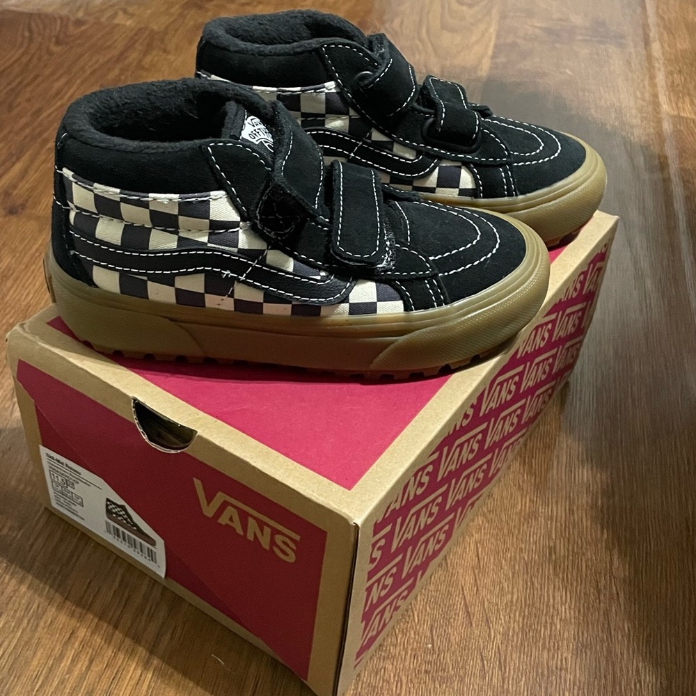 Toddler vans sk8-mid checkerboard sneakers💕
